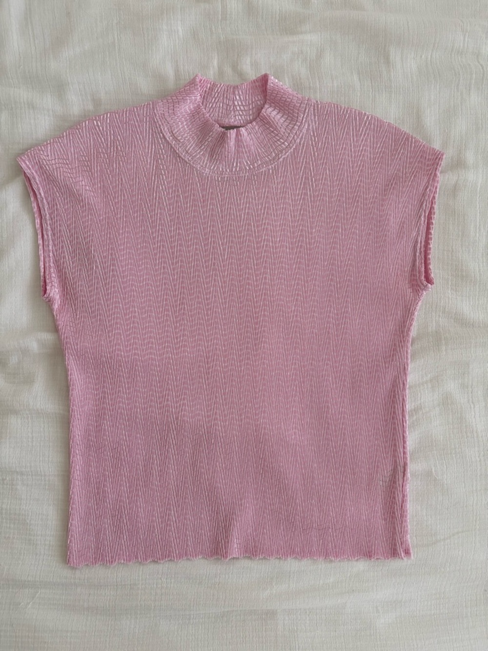 Sleeveless Mock Neck Ribbed Top in Pink